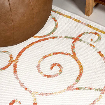 Danae Classic Cottage Filigree Scroll Reversible Machine-Washable Indoor/Outdoor Area Rug - JONATHAN Y